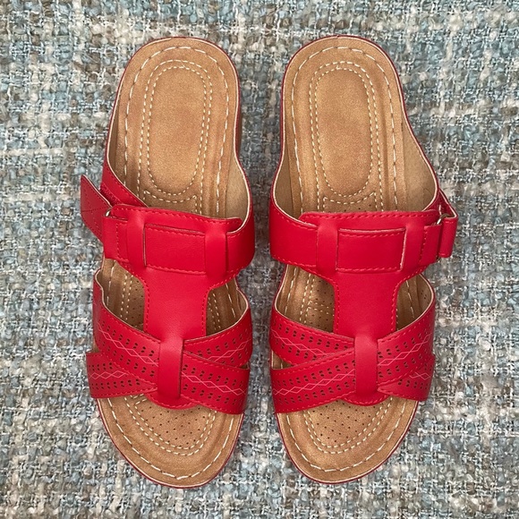 SMajong Women's Wedge Open Toe Sandals in Red - Picture 6 of 7